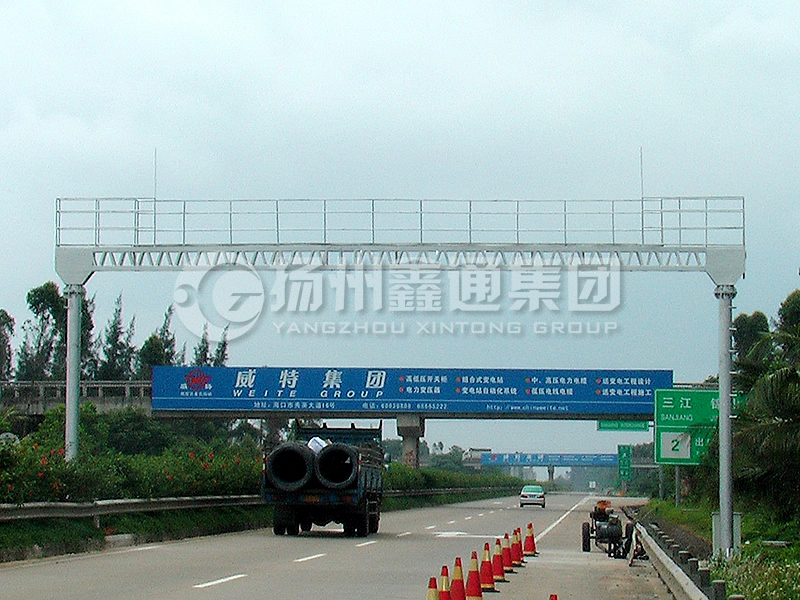 LMJ-010，情報(bào)板龍門架