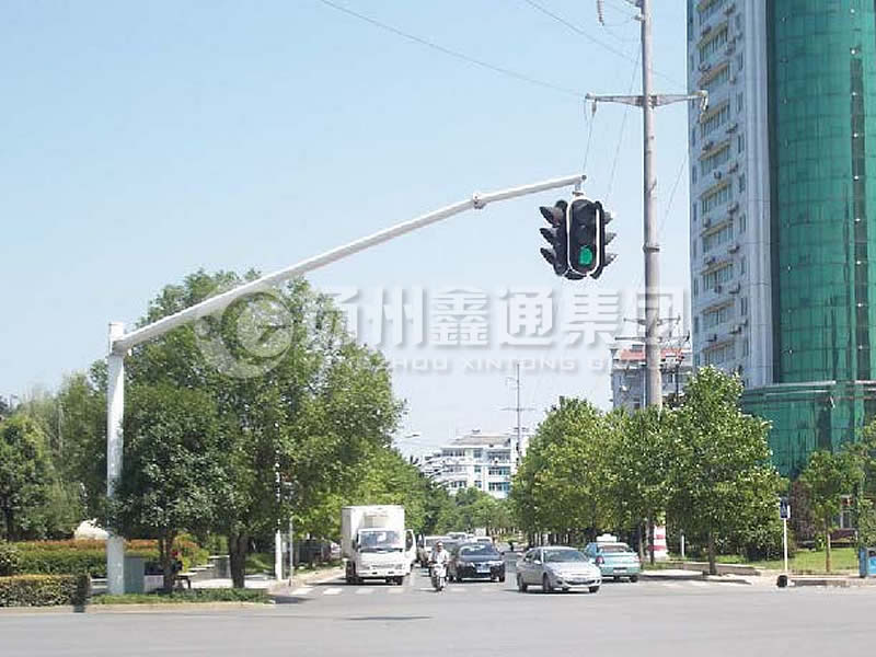 XHDG-047，吊籠式信號燈桿